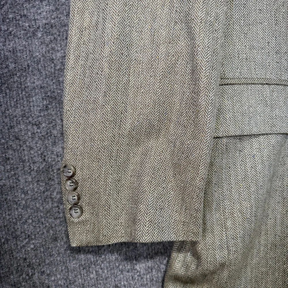 Jos. A. Bank Herringbone Sport Coat Mens 42R Tan 100% Silk Blazer 2-Button